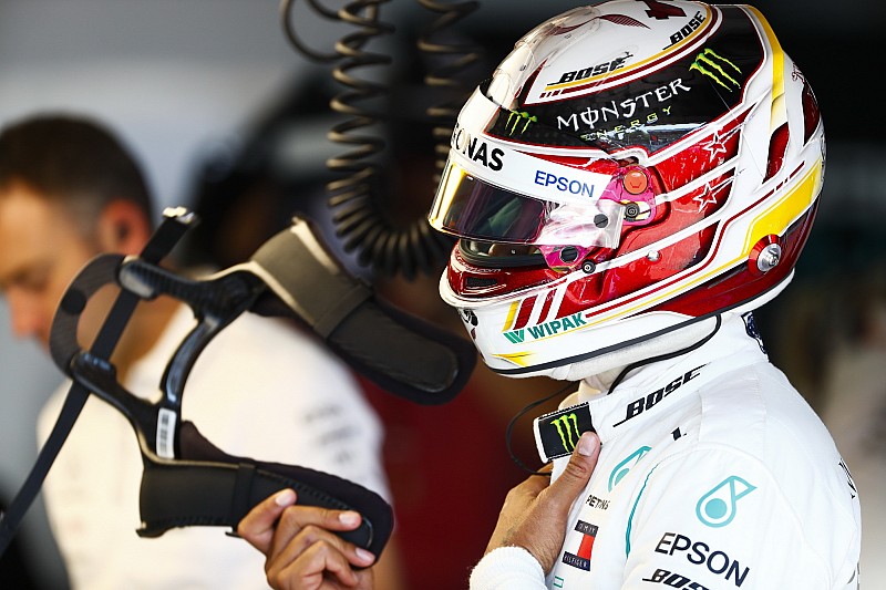 Hamilton: nincs új motor a Ferrariban, mégis nagyon gyorsak az egyenesekben