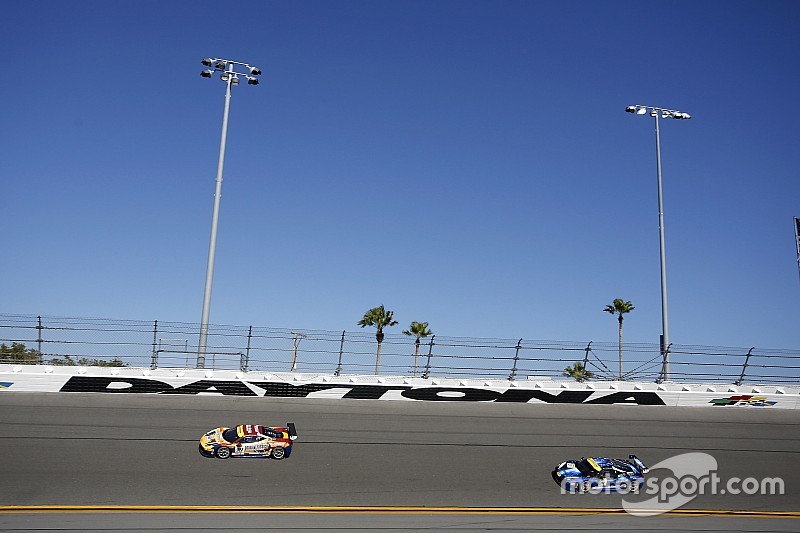 Daytona Ferrari World Finals: Lovat prevails in Coppa Shell