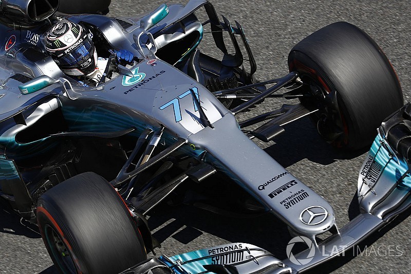 BRÉKING: Bottas hosszabbított a Mercedesszel - csak 2018-ra