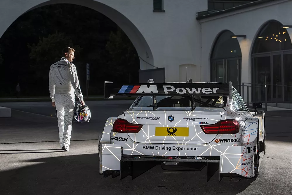 BWM DTM M4 Millenium Beklebung