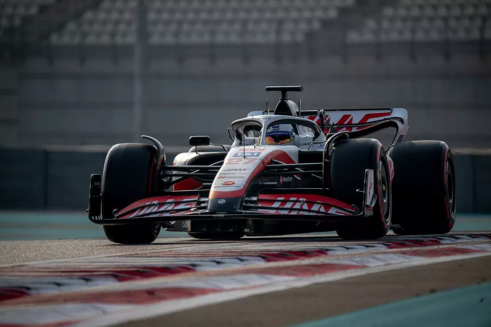 Nico Hulkenberg, Haas VF-22 