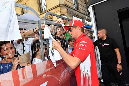 Raikkonen: Takımda kalıp kalmayacağımı Ferrari'ye sormalısınız