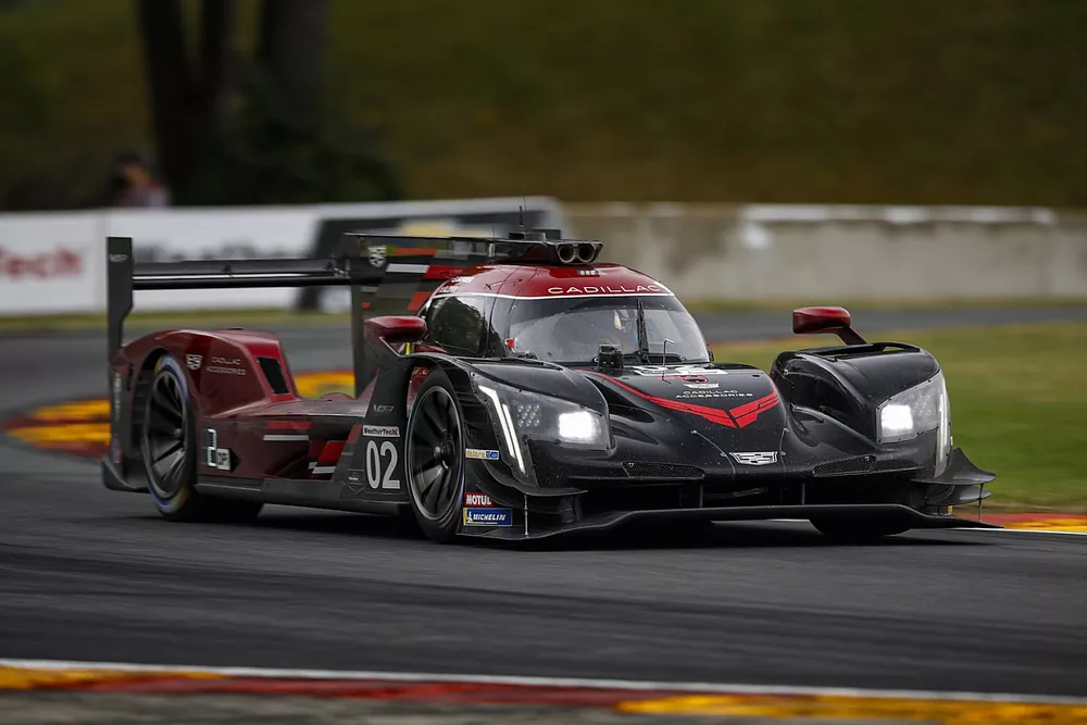 #02 Chip Ganassi Racing Cadillac DPi: Earl Bamber, Alex Lynn