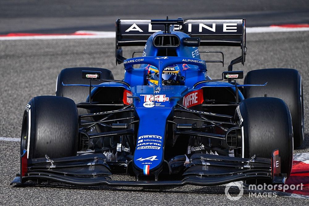 Spark1/18 アルピーヌF1 2021 フェルナンド アロンソ 新品 要求厳しいF1王者アロンソの存在、アルピーヌF1躍進の大きな助け