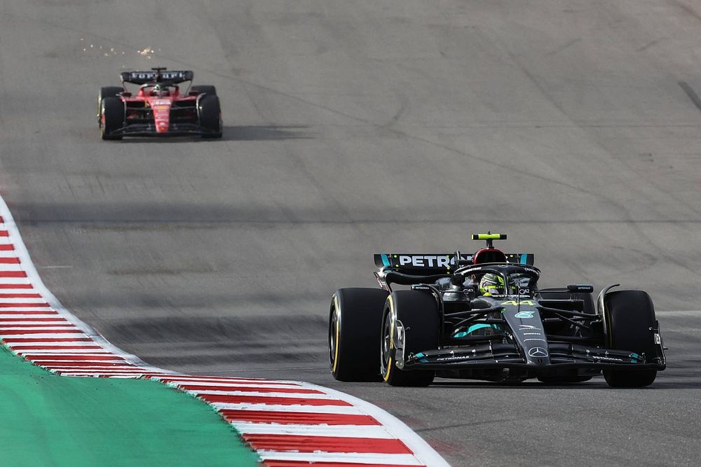 Lewis Hamilton, Mercedes F1 W14, Charles Leclerc, Ferrari SF-23