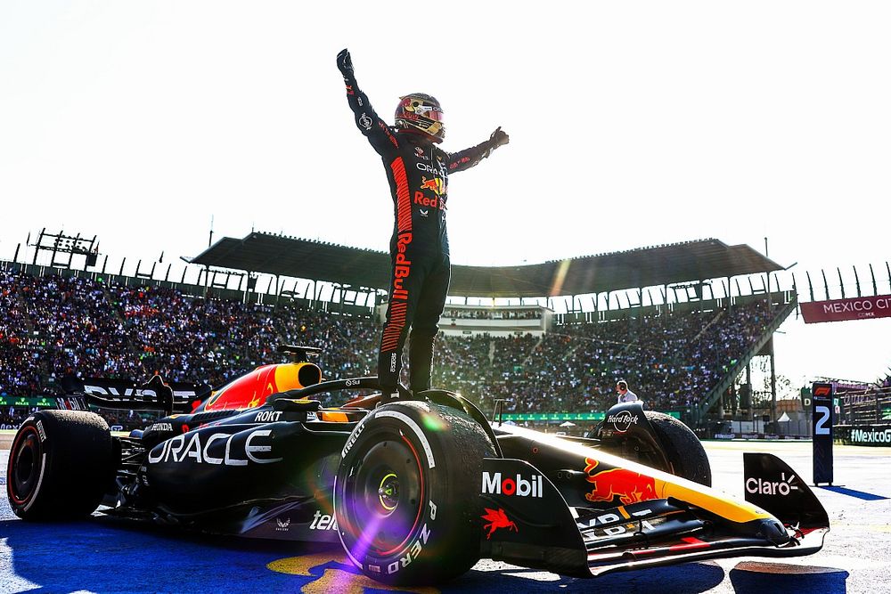 Ganador de la carrera Max Verstappen, Red Bull Racing