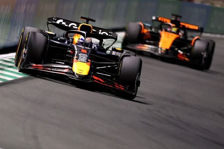 Verstappens irre Schweige-Show: Red Bull kritisiert "harsche" Abkürz-Strafe