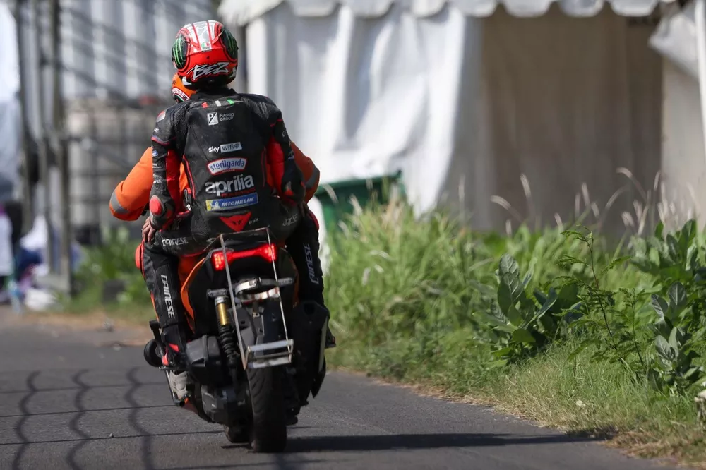 Marco Bezzecchi escapes serious injury in crash with Marc Marquez but ...