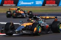 Norris y Piastri planean pelear el mundial de F1 con suspensiones diferentes