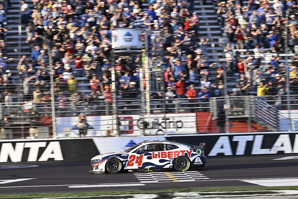 Race winner William Byron, Hendrick Motorsports, Liberty University Chevrolet Camaro