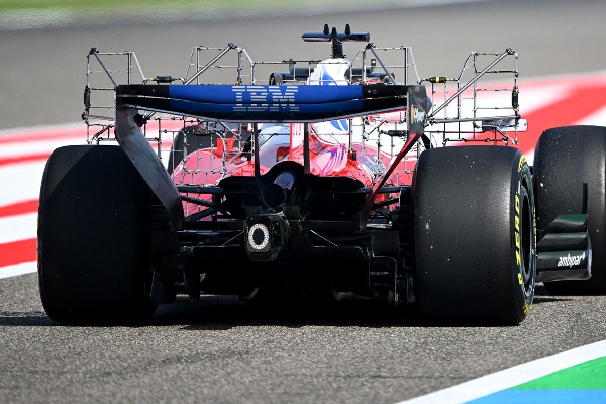 ANÁLISE F1: Escape soprado do SF-26 pode fazer Ferrari ganhar até meio segundo