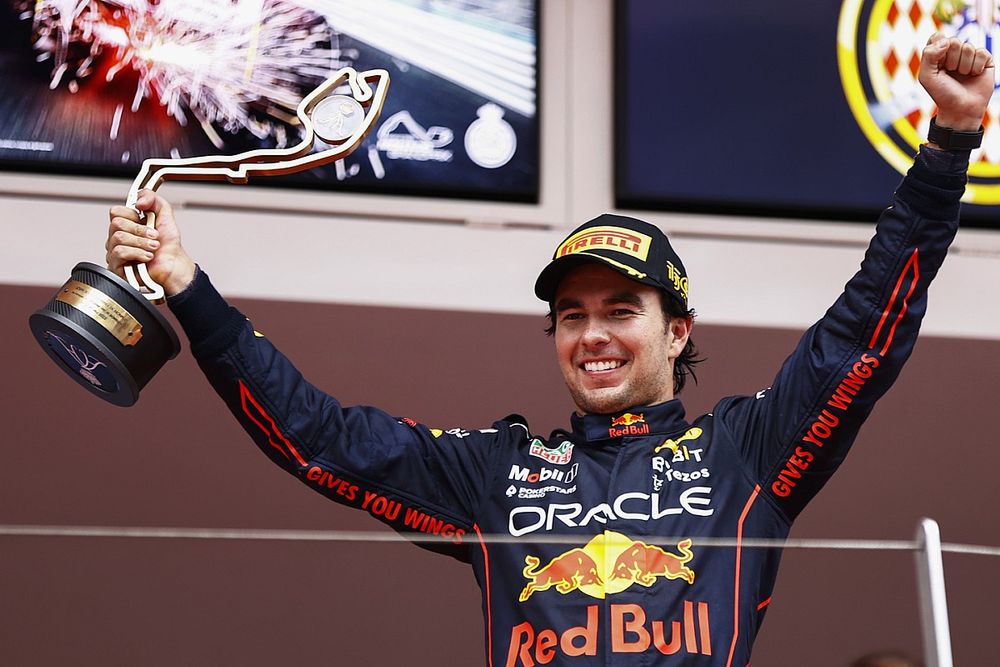 Podium: race winner Sergio Perez, Red Bull Racing