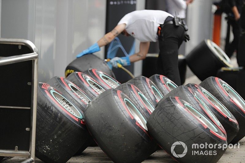 Neumáticos Pirelli Superblados después de lavados