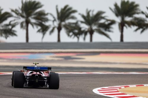 F1: Testes de pré-temporada no Bahrein são interrompidos devido à queda de energia