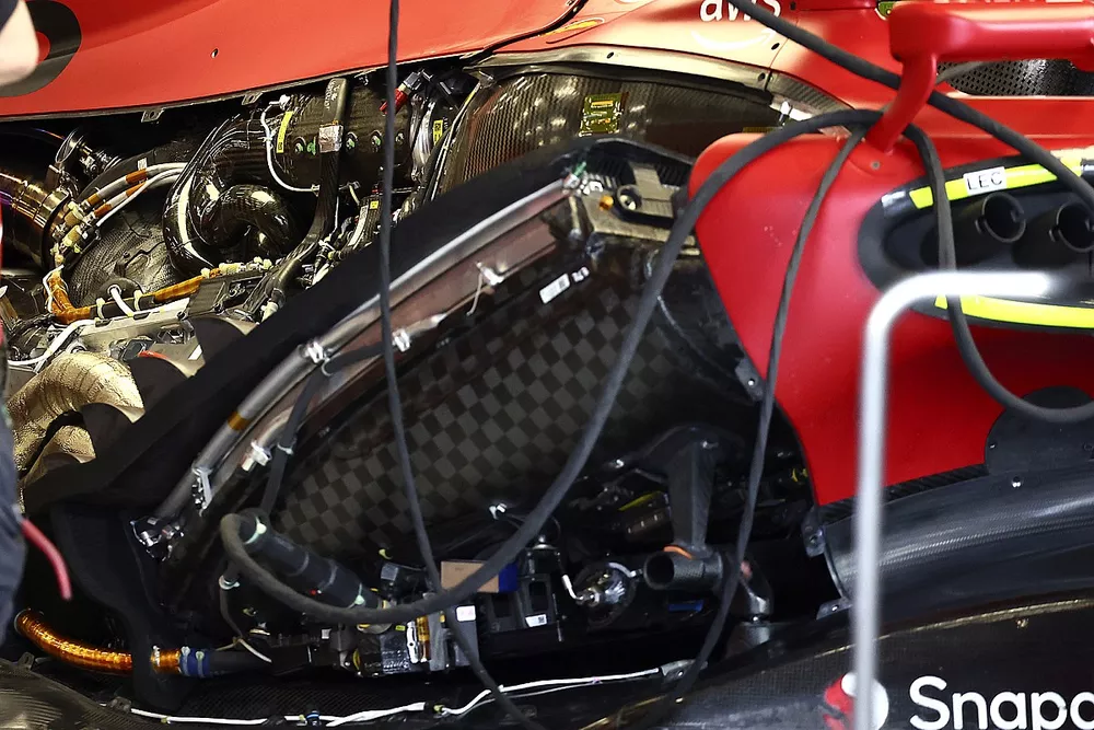 Refrigeraci&oacute;n del motor del Ferrari F1-75