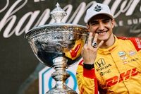 Palou celebra su tercer t&iacute;tulo queriendo m&aacute;s: "Aprenderemos de lo que podemos mejorar"