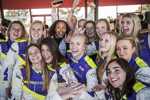 Ferrari quiere mujeres pilotos en su programa de F1