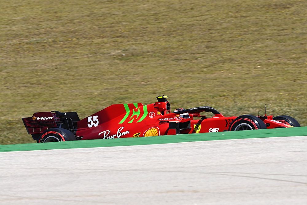 Carlos Sainz Jr., Ferrari SF21