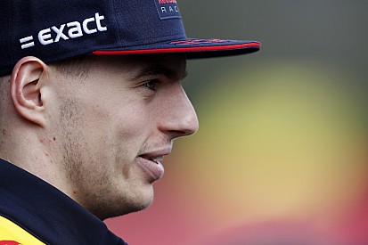 Verstappen ziet concurrentie naderen: “Teams achter ons zijn dichterbij gekomen”