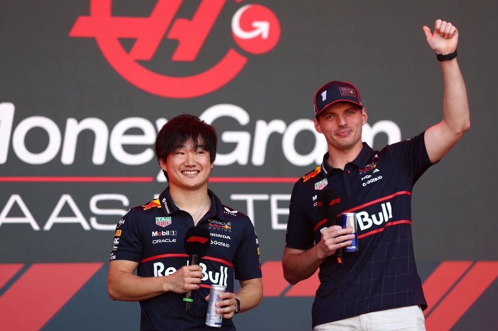 角田裕毅　マックスフェルスタッペン　ペレス　ローソン　サイン　F1　直筆 フェルスタッペン、ペレス、ガスリー、角田裕毅が渋谷に集結。F1
