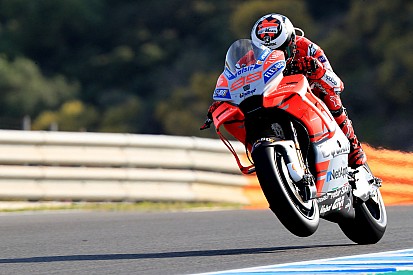 Lorenzo: “Ducati ha traído piezas que hacen que la moto vaya en mi dirección”