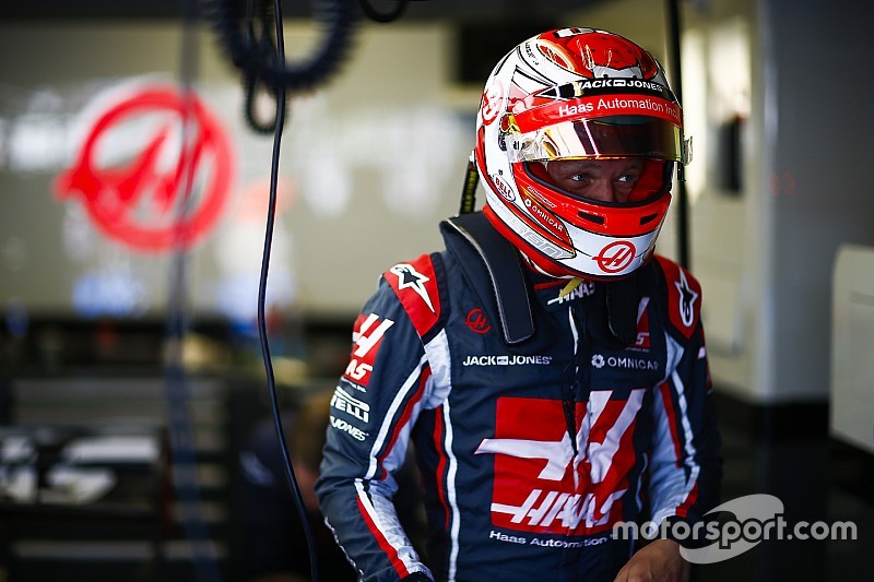 Gêné par un Räikkönen