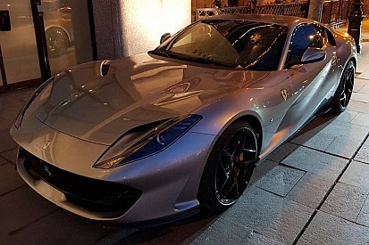 Ferrari відкликала дорожні машини через ризик загоряння і дефекту дверей