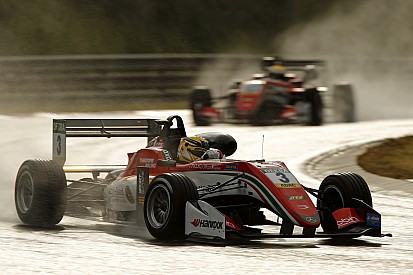 Vainqueur, Günther devient leader du championnat