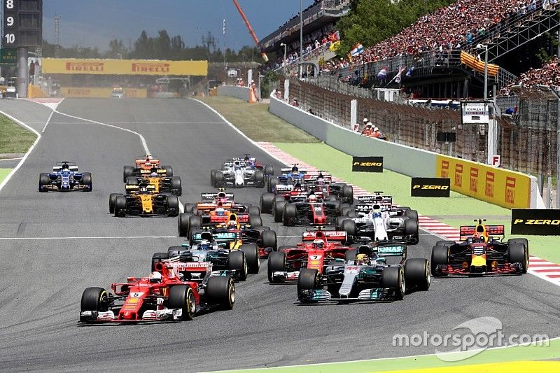 Sebastian Vettel, Ferrari SF70H líder en la arrancada