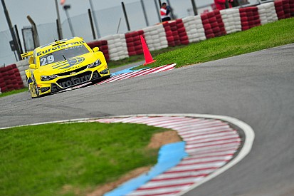 Serra derrota Camilo e conquista pole em Buenos Aires