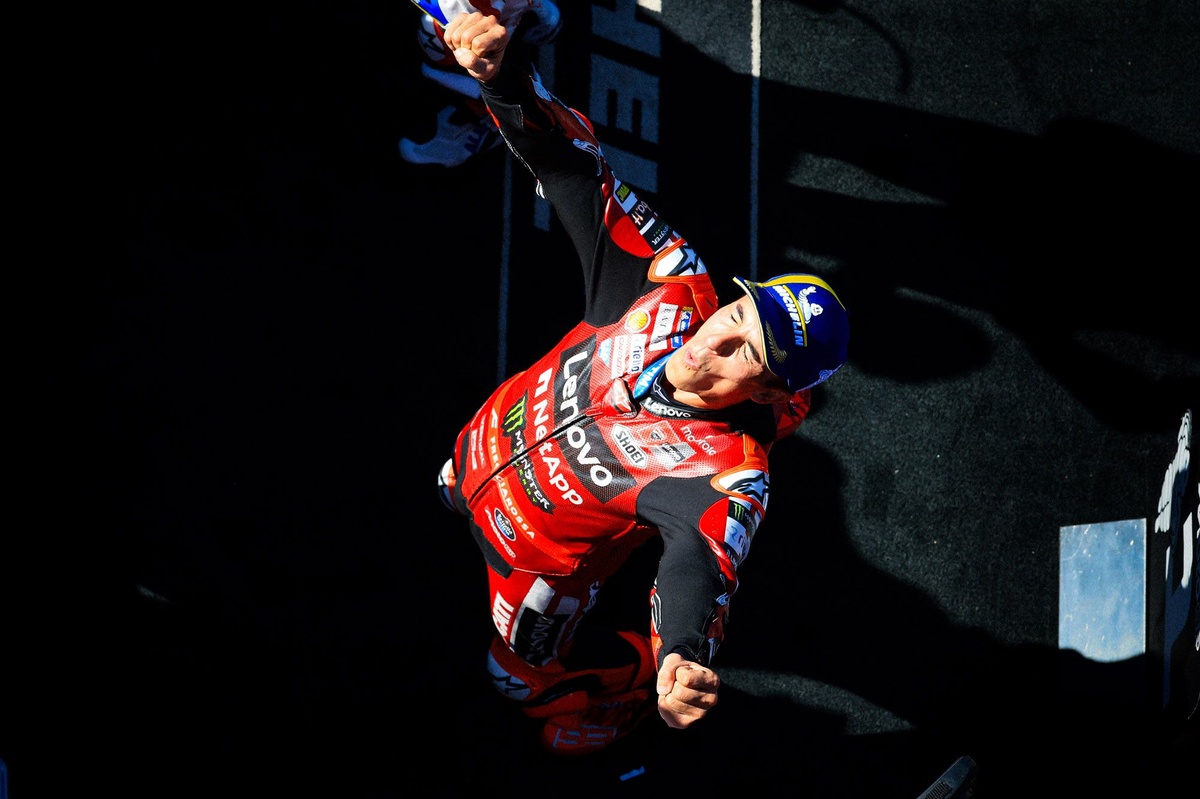 Qu'est-ce qui a changé chez Márquez, un an après la paix apportée par son titre ?