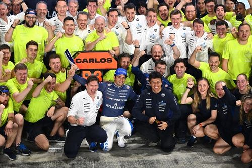 F1: Chefe da Williams celebra "sonho realizado" com quinto lugar em 2025