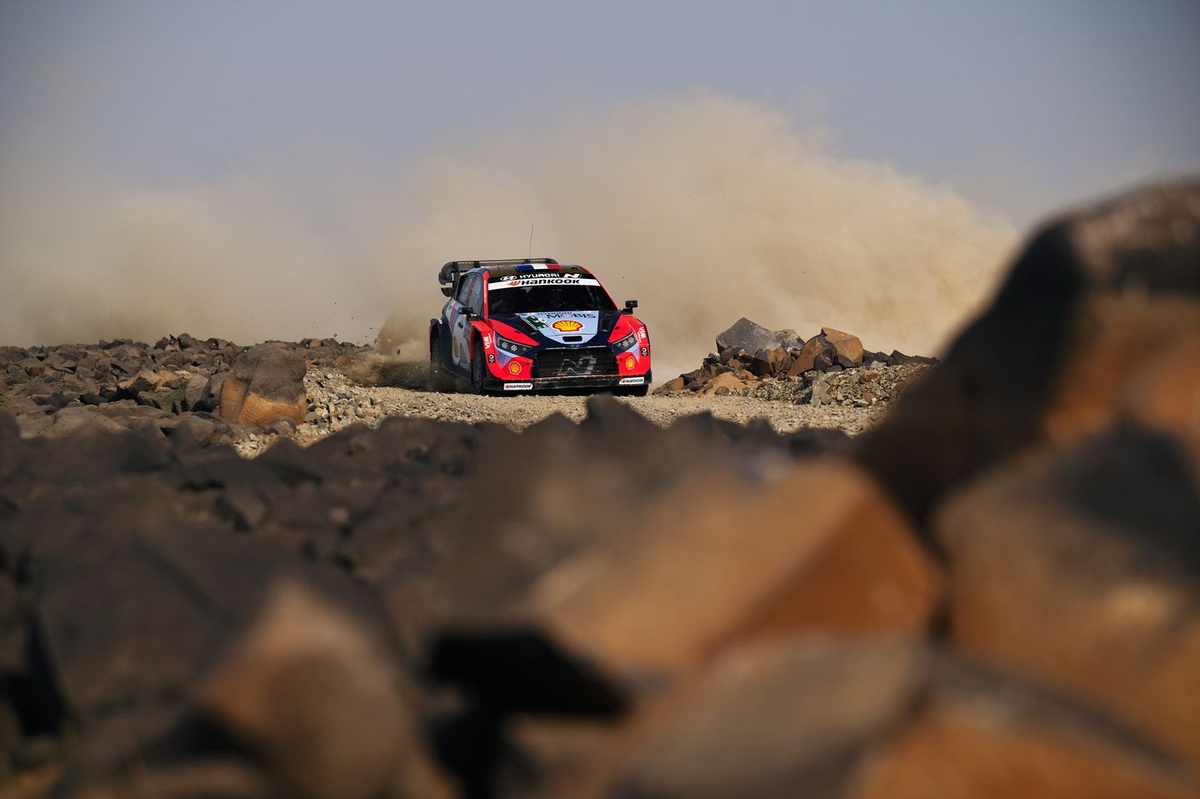 Pénalisé, Fourmaux perd la tête du Rallye d'Arabie saoudite