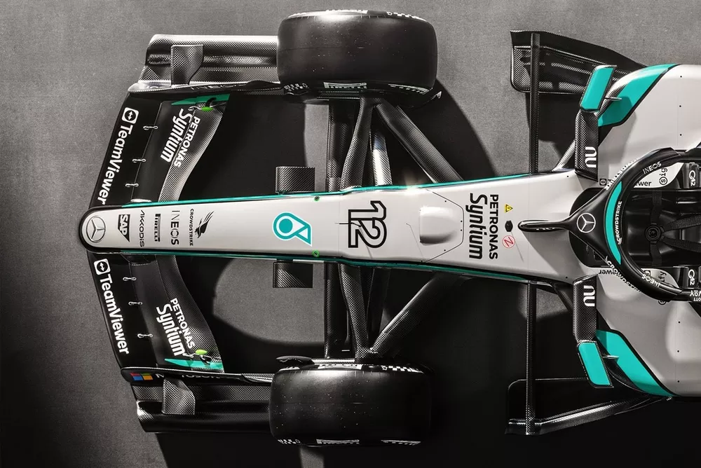Mercedes W17 decoraci&oacute;n