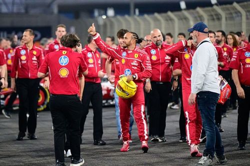 Ferrari: la relaci&oacute;n de Hamilton con el equipo es mejor de lo que parece