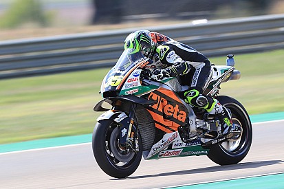 Aragon MotoGP: Crutchlow tops FP3, Rossi crashes
