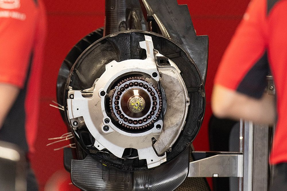 Ferrari SF-23 detalle del disco