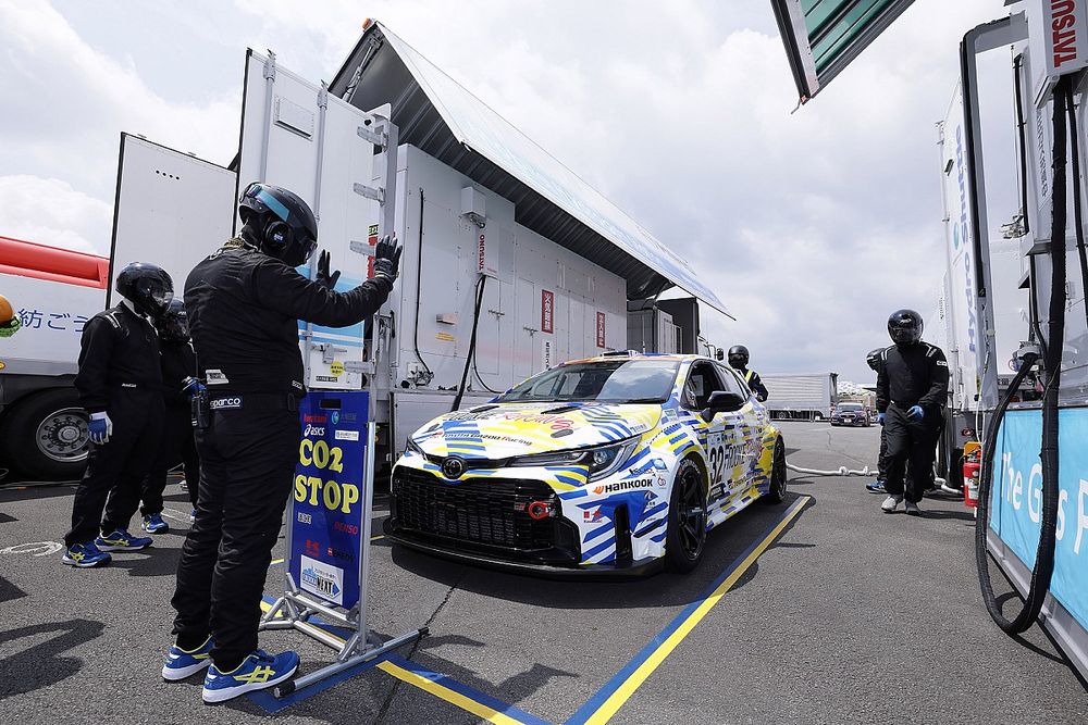 #32 ORC ROOKIE GR Corolla H2 concept