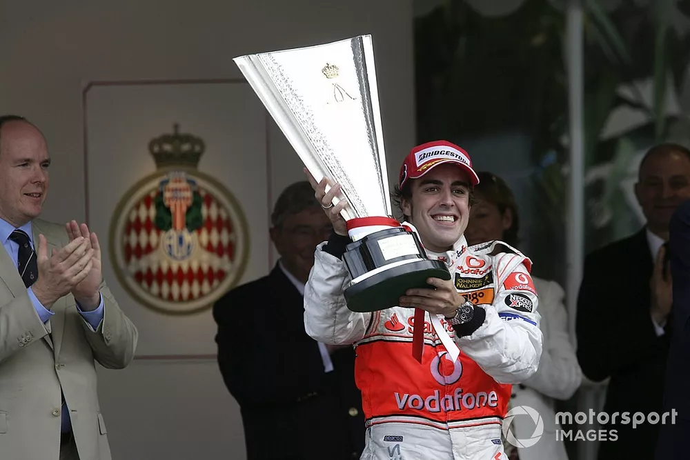 Ganador Fernando Alonso, McLaren Mercedes
