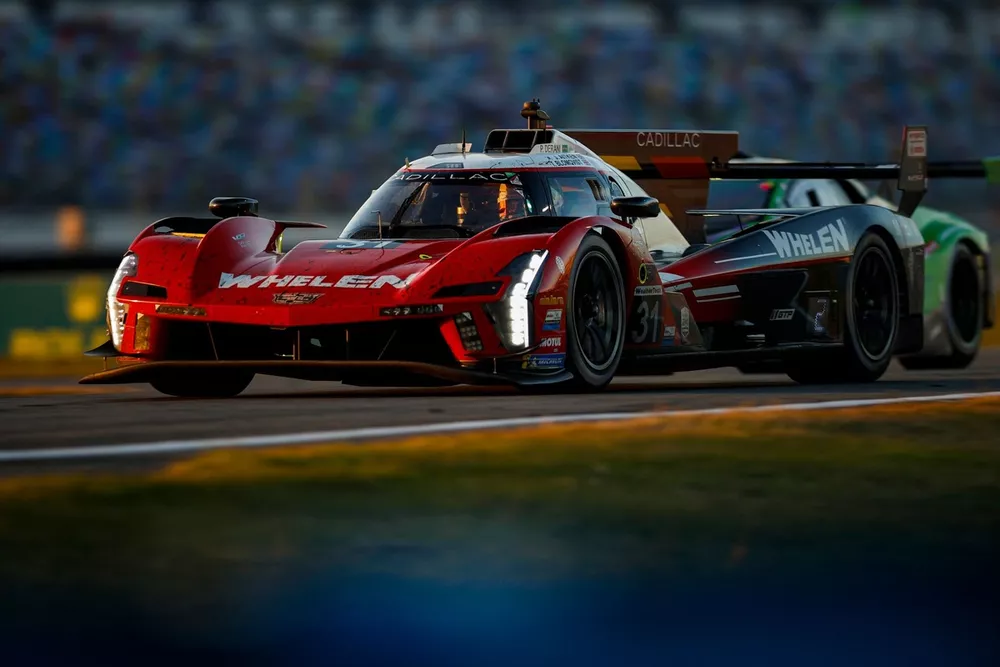 #31 Action Express Racing Cadillac V-Series.R: Pipo Derani, Jack Aitken, Tom Blomqvist