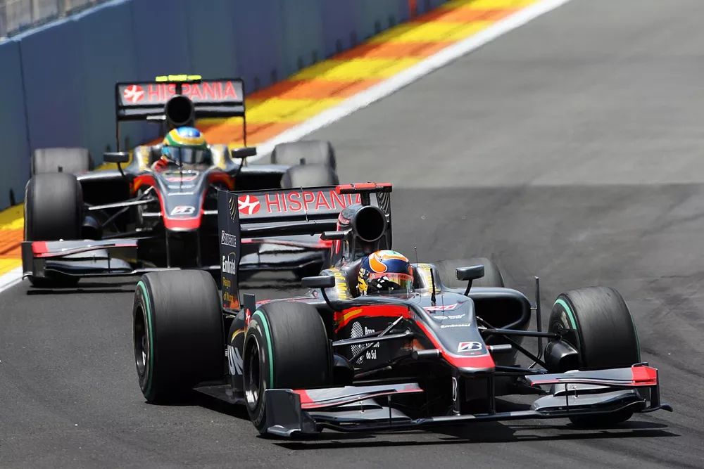 Karun Chandhok leads team-mate Bruno Senna