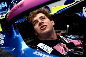 V&iacute;deo: Colapinto y Gasly moldean el asiento de su Alpine de 2026