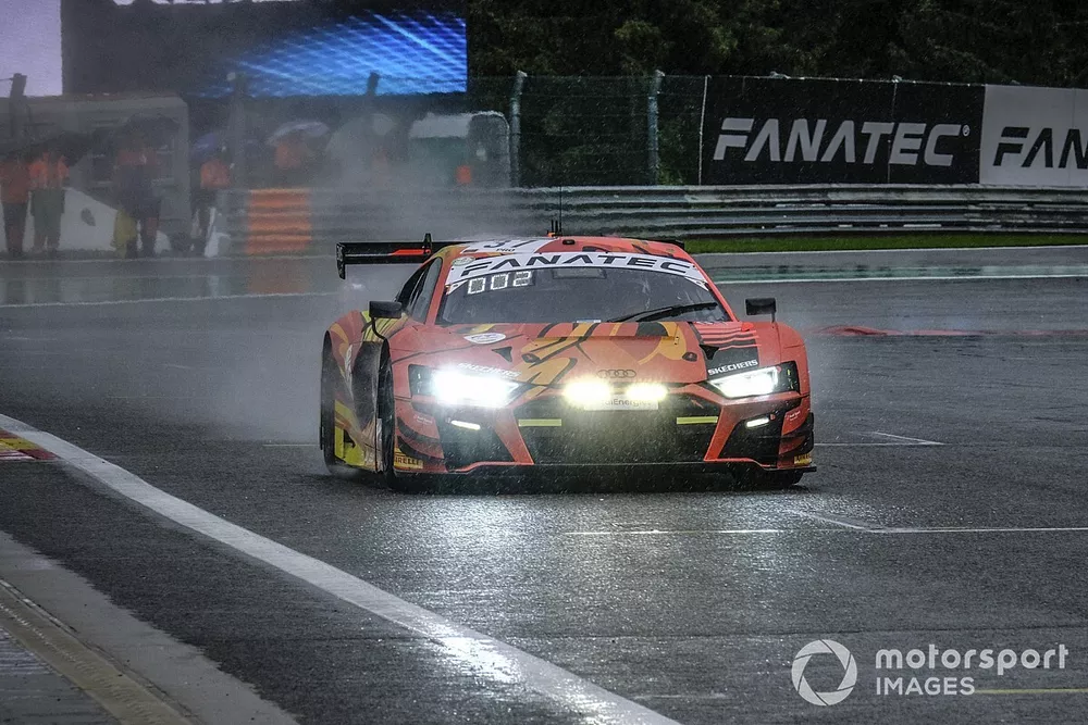 #37 Audi Sport Team WRT Audi R8 LMS GT3: Robin Frijns, Dennis Lind, Nico M&uuml;ller