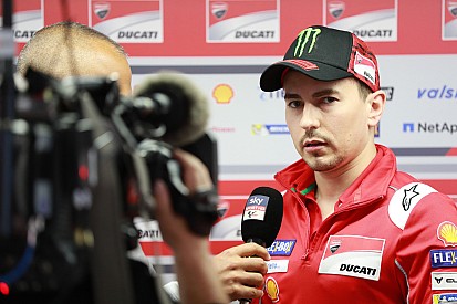 Lorenzo responde a los comentarios del jefe de Ducati Domenicali