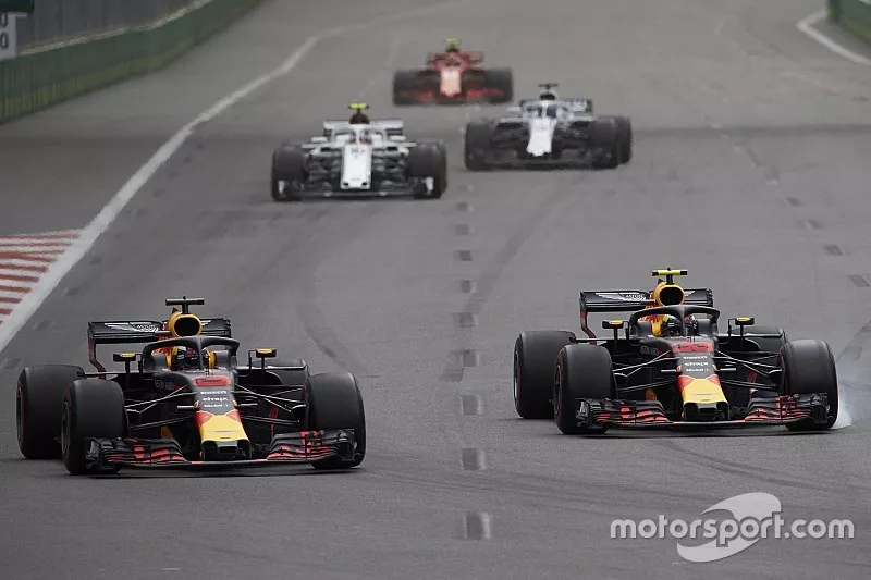 Daniel Ricciardo, Red Bull Racing RB14 Tag Heuer, Max Verstappen, Red Bull Racing RB14 Tag Heuer, Charles Leclerc, Sauber C37 Ferrari, en Lance Stroll, Williams FW41 Mercedes