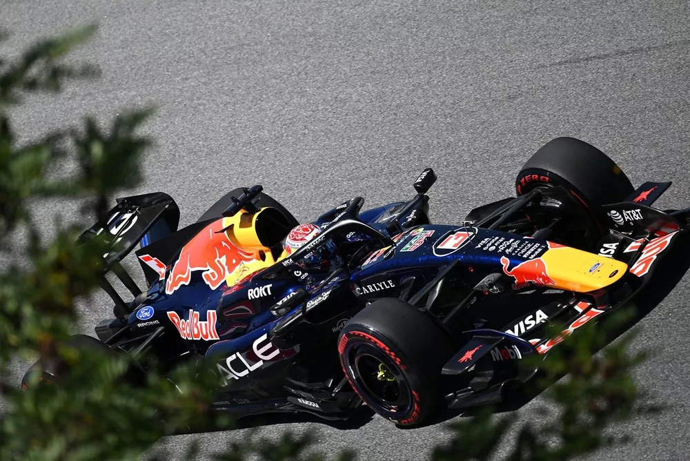 F1 Barcelona live: Volg de tweede vrije training met livetiming ...