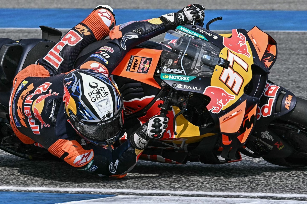 Acosta: "La MotoGP è fatta anche di contatti sporchi, abbiamo dato spettacolo"