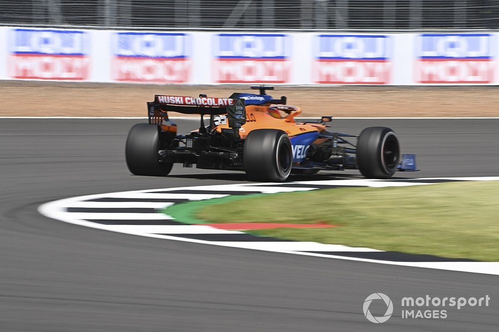 Carlos Sainz Jr., McLaren MCL35