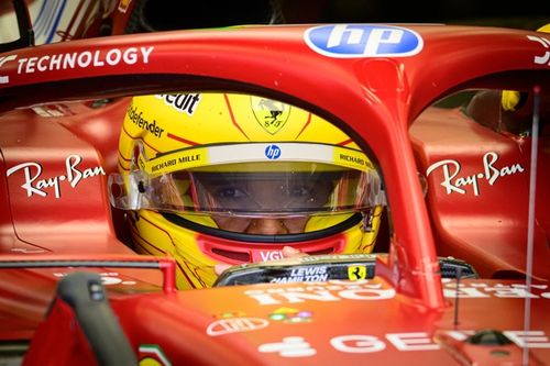 A Hamilton a&uacute;n le "queda bastante" para adaptarse del coche de Mercedes al Ferrari