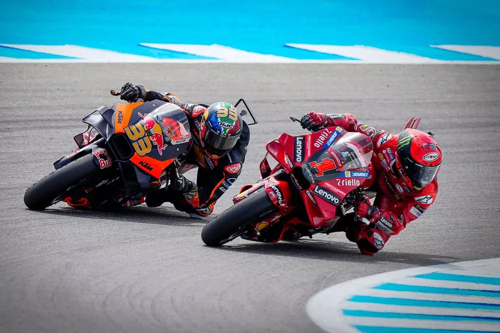 Francesco Bagnaia, Ducati Team, Brad Binder, Red Bull KTM Factory Racing